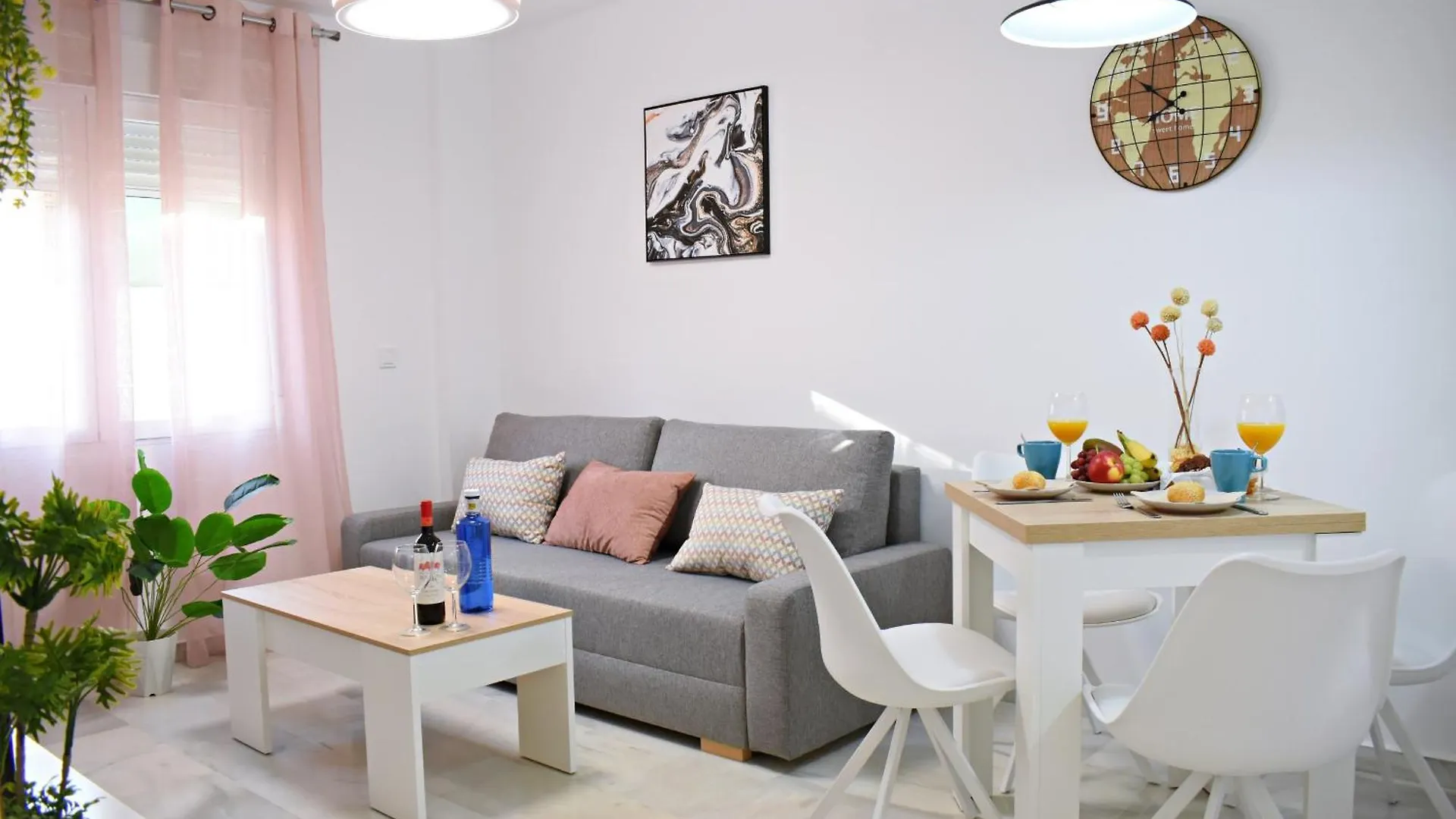 At La Isla Preciosos Apartamentos Cerca Del Centro De La Ciudad Y De La Playa Malaga Apartment