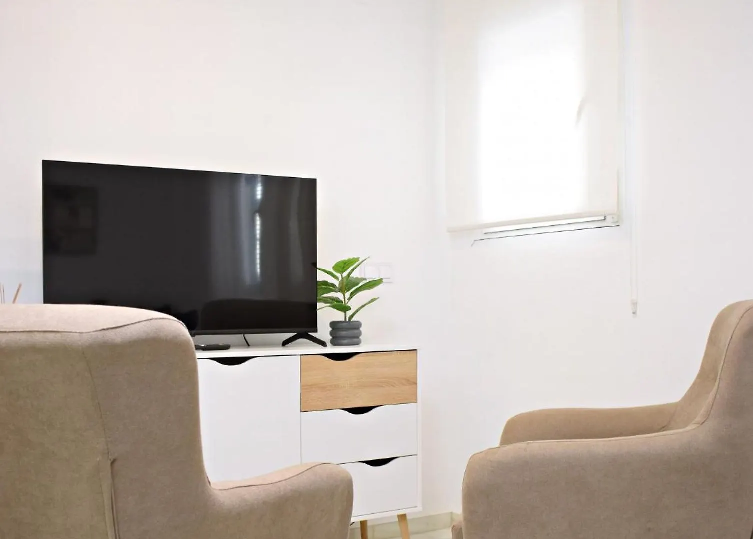 Apartmán At La Isla Preciosos Apartamentos Cerca Del Centro De La Ciudad Y De La Playa Màlaga